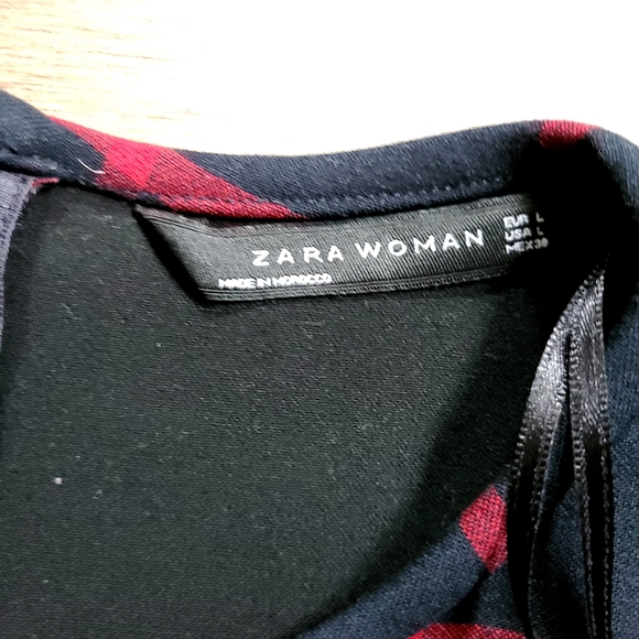 NWOT Zara black and red structured top - Picture 4 of 4